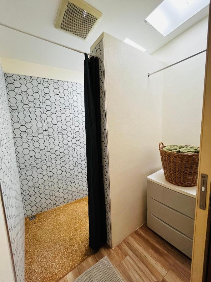 Number 4 Old Town Hostel Чиангмай Екстериор снимка
